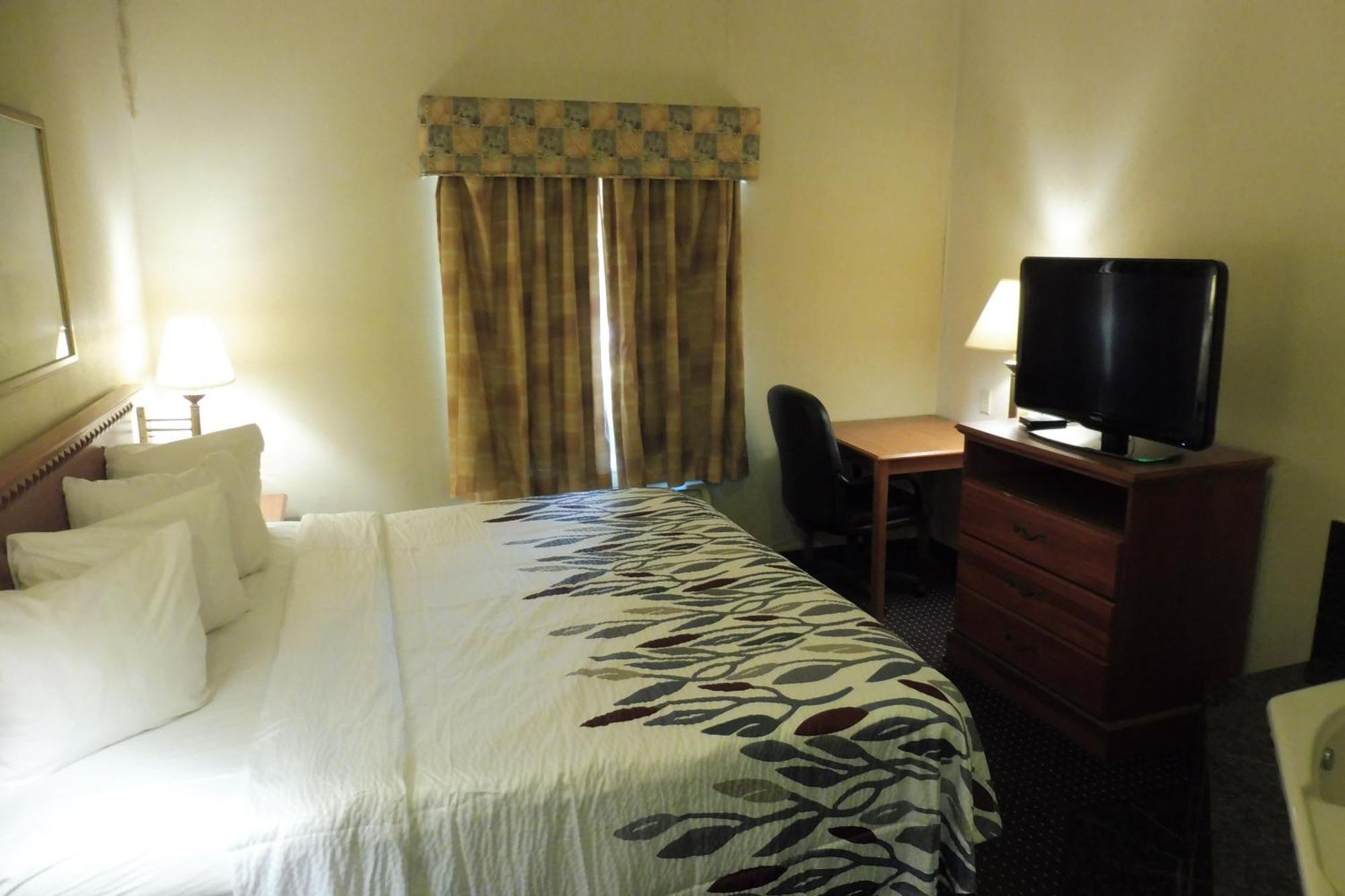 Red Roof Inn & Suites Galloway Buitenkant foto