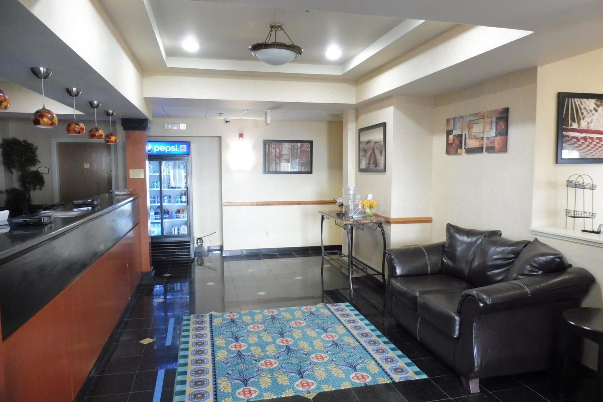 Red Roof Inn & Suites Galloway Buitenkant foto